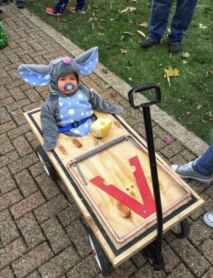 daily dose - unique halloween costumes - 1