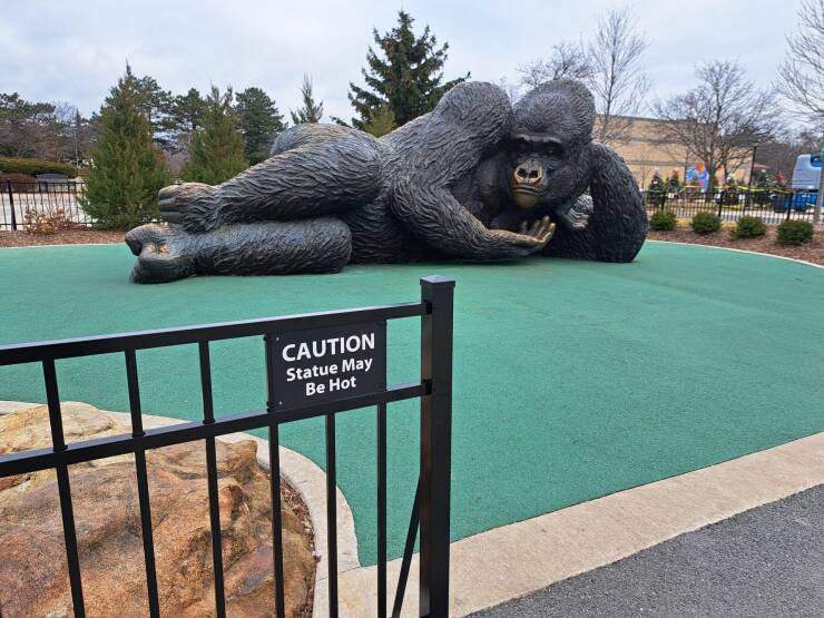 funy filled photos - brookfield zoo - Caution Statue May Be Hot