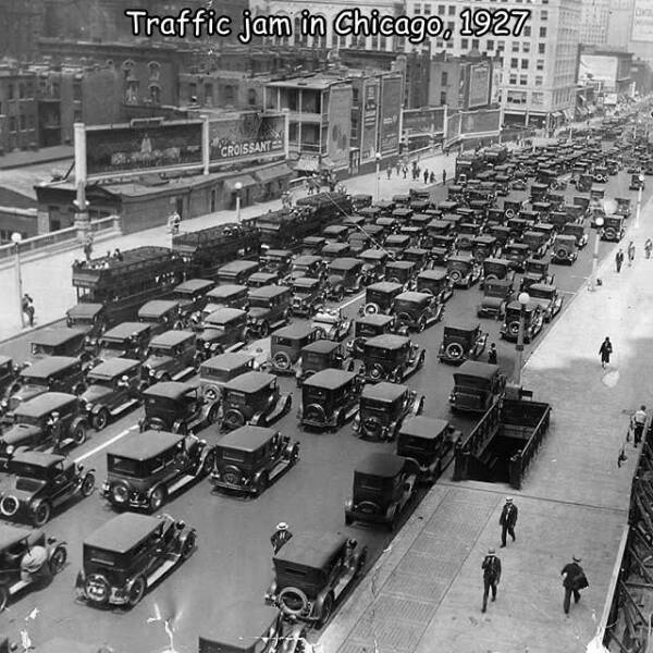 cool random pcis - 1927 traffic jam - 13 Traffic jam in Chicago, 1927 I Croissant