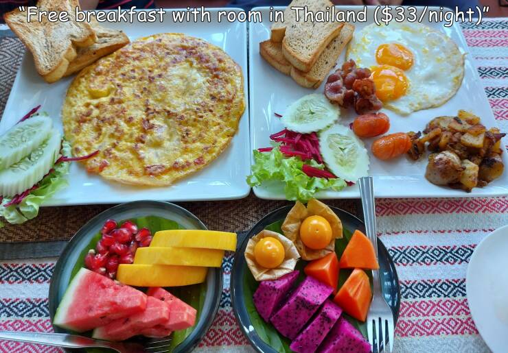 cool random pics - meal - "Free breakfast with room in Thailand $33night" al He