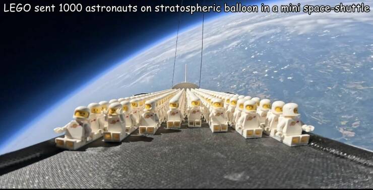 cool random pics - LEGO - Lego sent 1000 astronauts on stratospheric balloon in a mini spaceshuttle