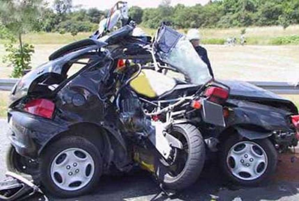 MOTORCYCLE CRASHES