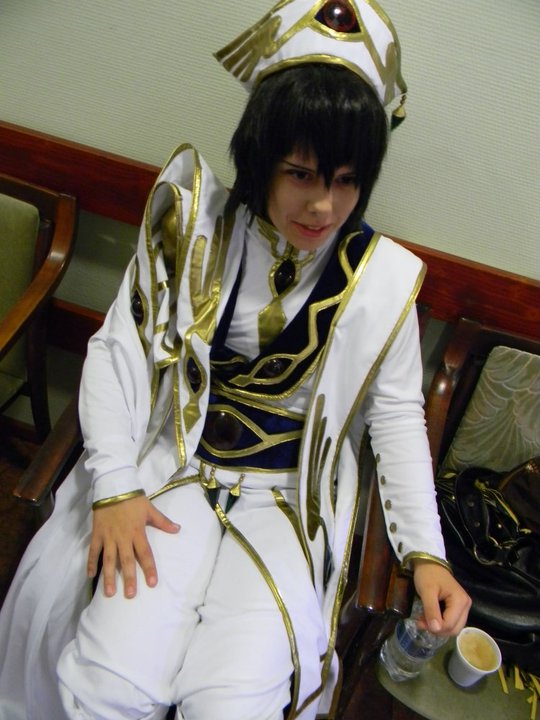 A not so good Lelouch with pokerface .___.
