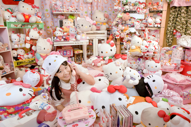 Asako Kanda, Japan - Largest collection of Hello Kitty memorabilia