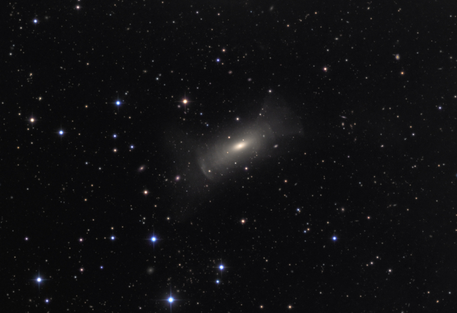Shell Galaxy NGC 7600