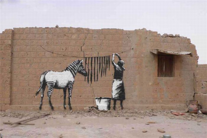 Cool  Interesting Graffiti!!