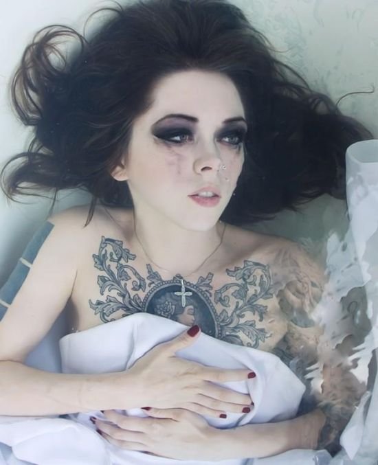 Sexy Chicks With Tattoos