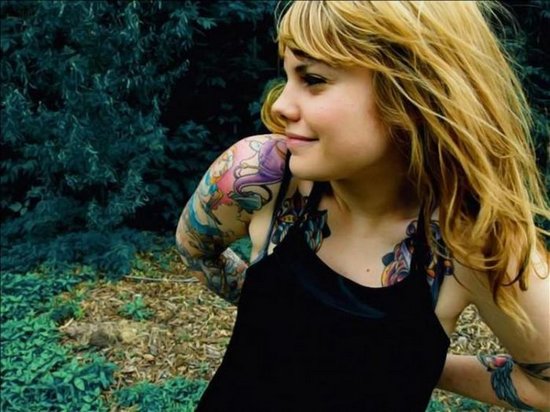 Sexy Chicks With Tattoos