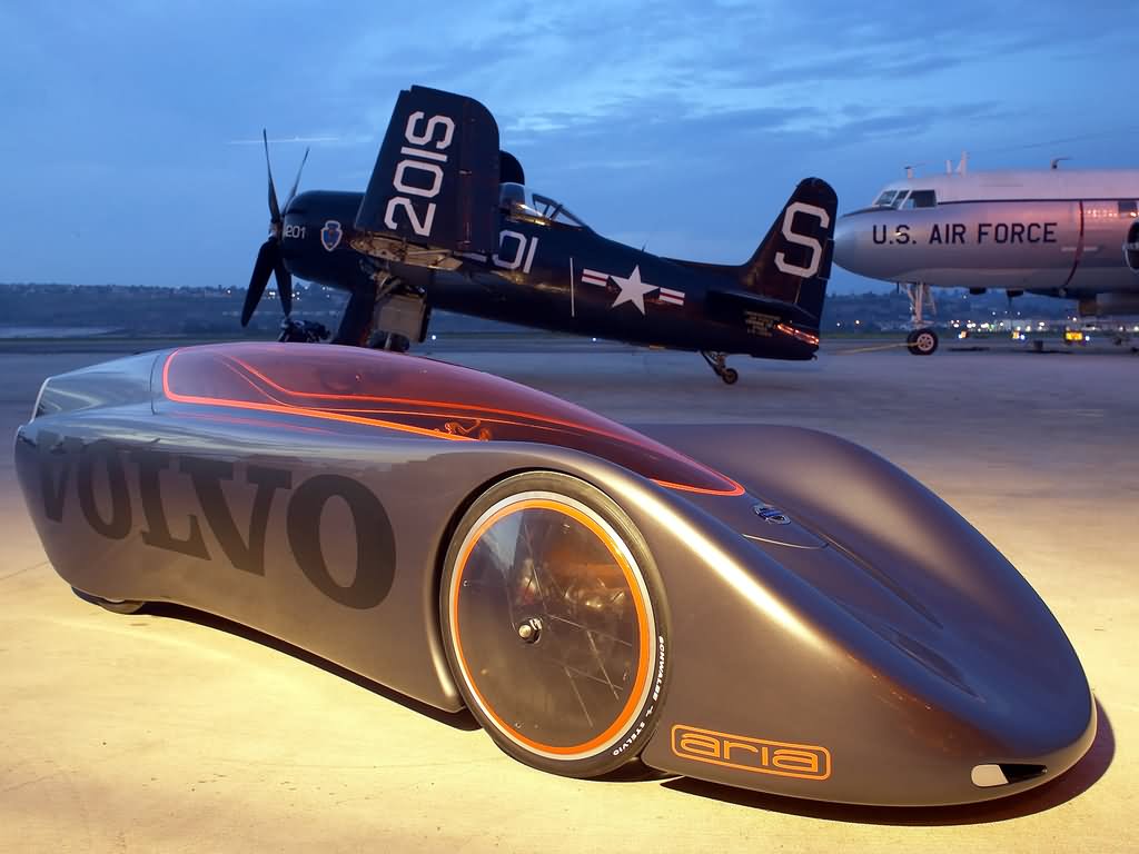 Volvo gravity car - New energy concept car