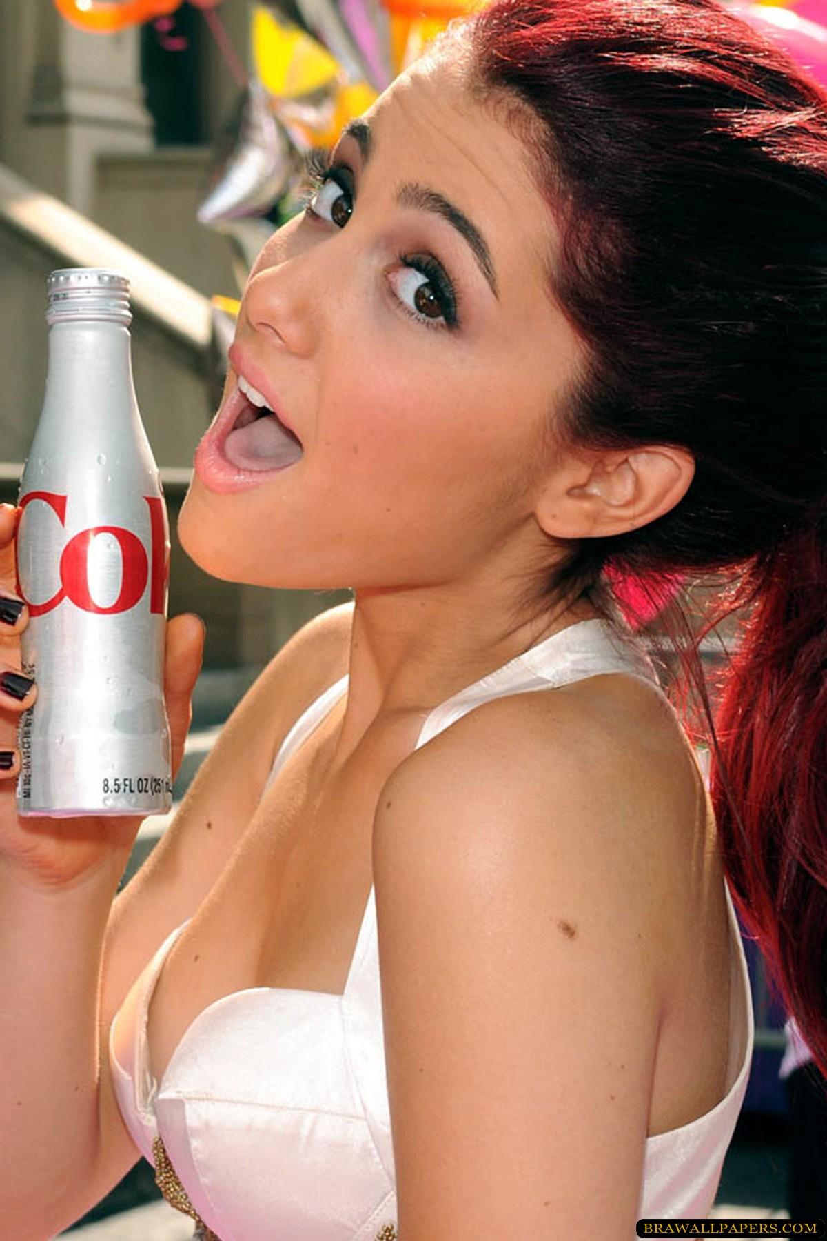 Ariana grande downblouse