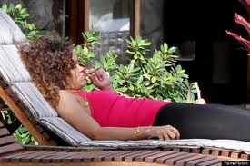 Rihanna Smoking Weed?!!