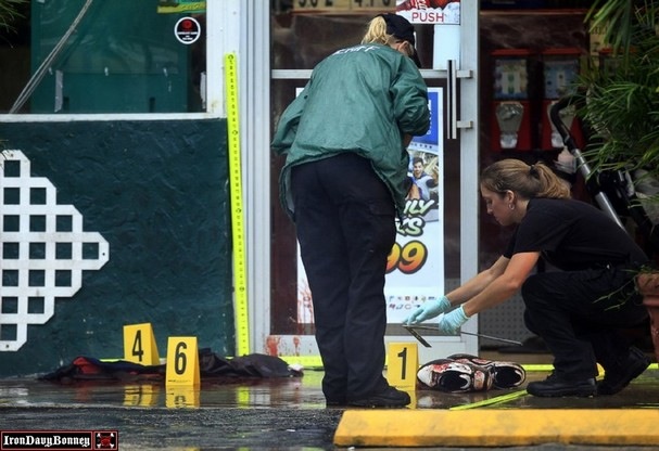Clerk at Del's 24 Hour shop shoots, kills would-be robber who grabbed child! Thank God we can still have guns in this country and thank God there is one less Obama voter in Florida today!! Hope he enjoys is new stay in HELL!