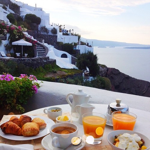breakfast with a view - 11 Book