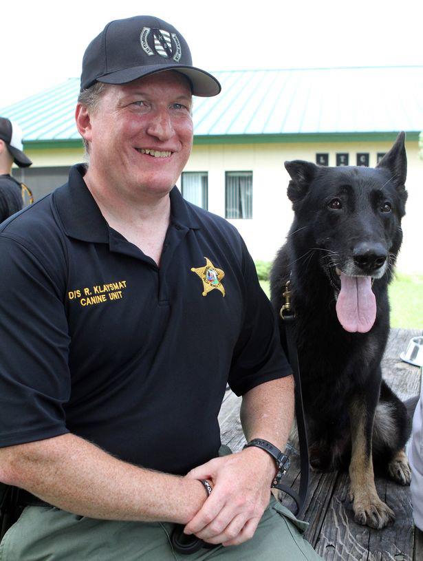 police dog - O Ups Dis R. Klaysmat Canine Unit