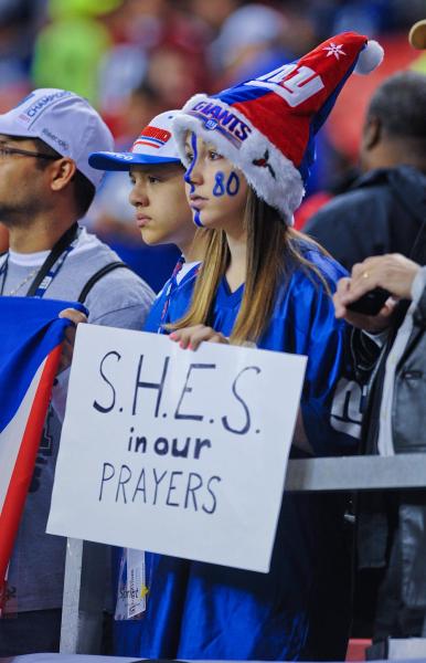 The NFL Honors The Victims Of The Sandy Hook Elementary School