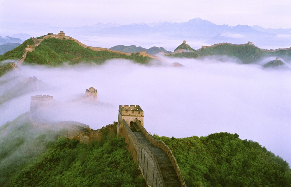 Fog settles over the Great Wall of China.