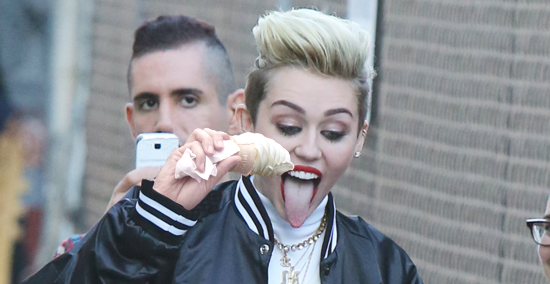 Miley Cyrus Licks