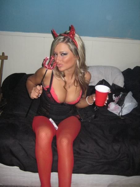 Man Your Fapping Station!