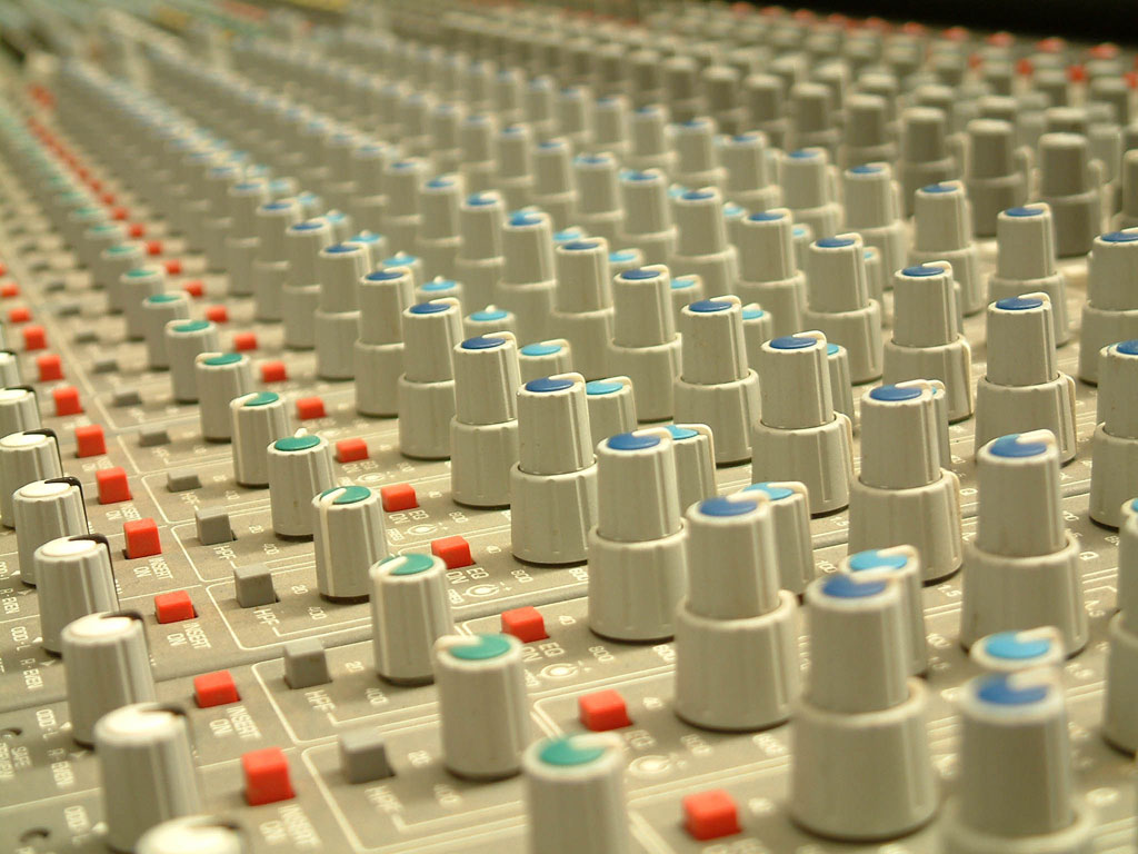 Mixing Studio. Музыкальный объект. Mixing Desk. Mixing Studio closeup.