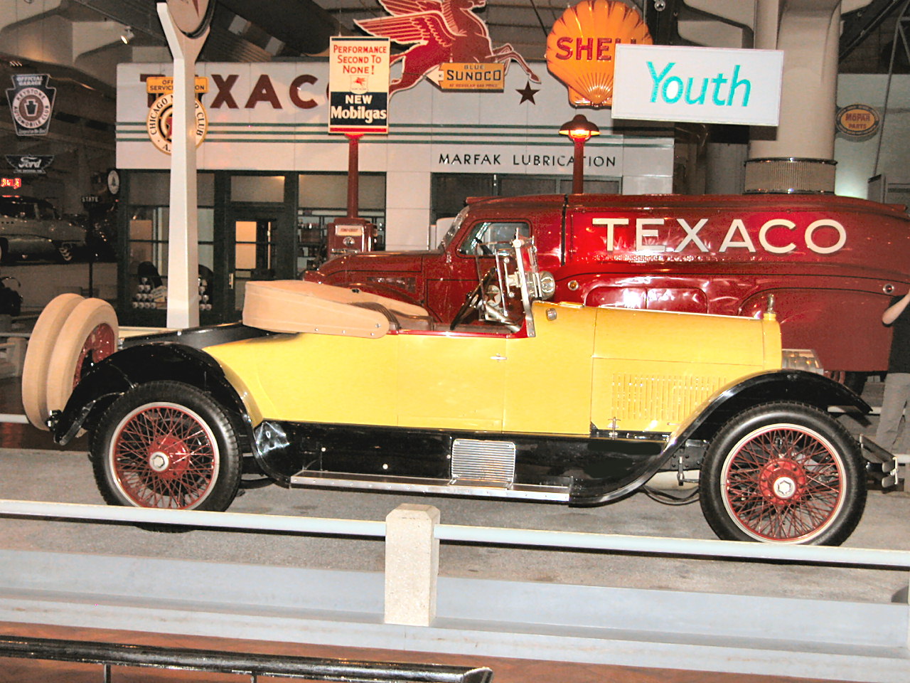 1923 Stutz Bearcat Roadster Yellow  Black svr H Ford Museum N