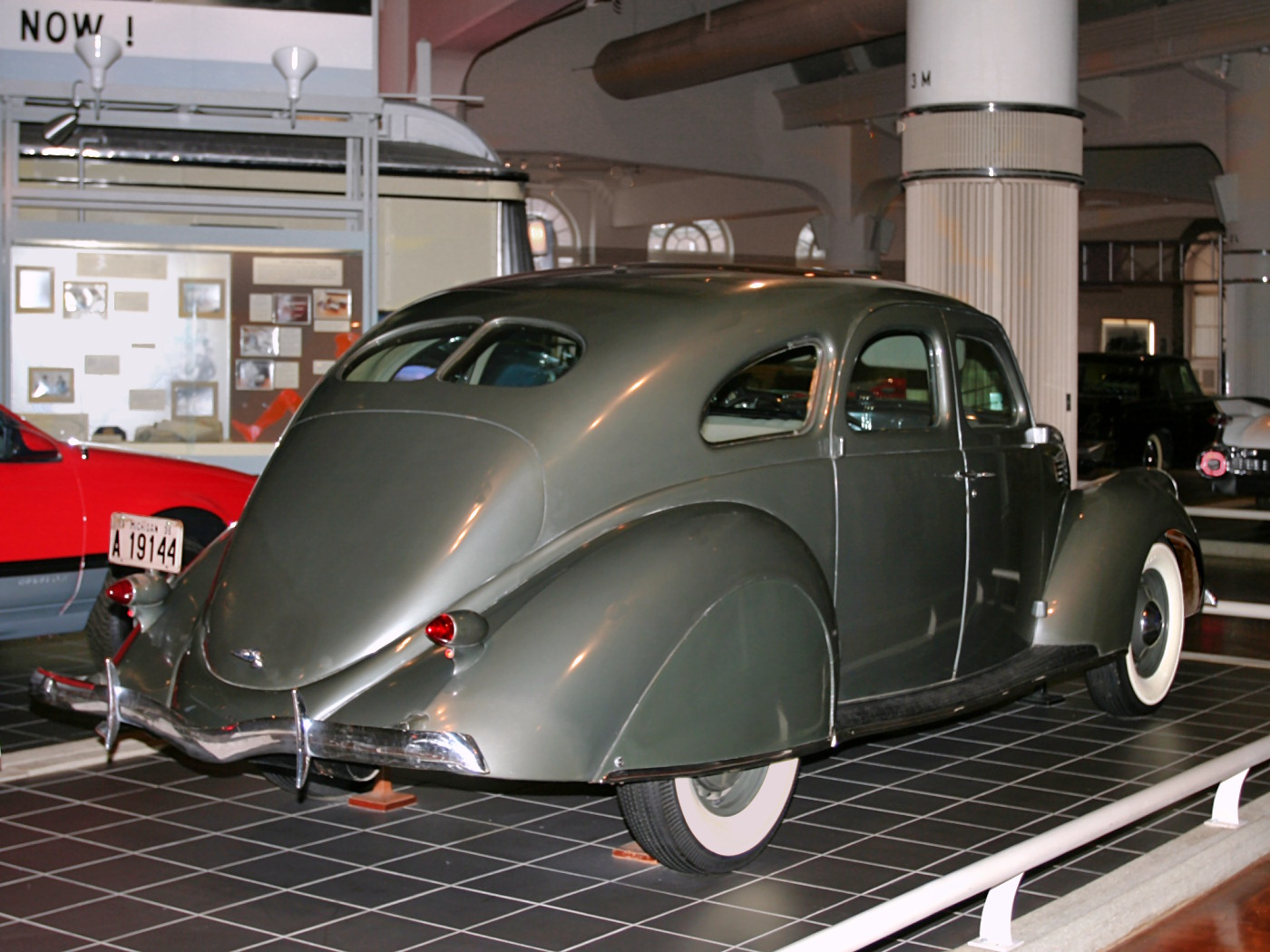 1936 Lincoln Zephyr 4-Door Sedan H Ford Museum CL