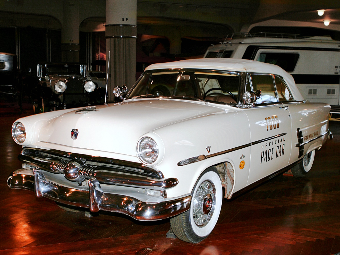 1953 Ford Sunliner Convertible Indy 500 Pace Car White H Ford Museum CL