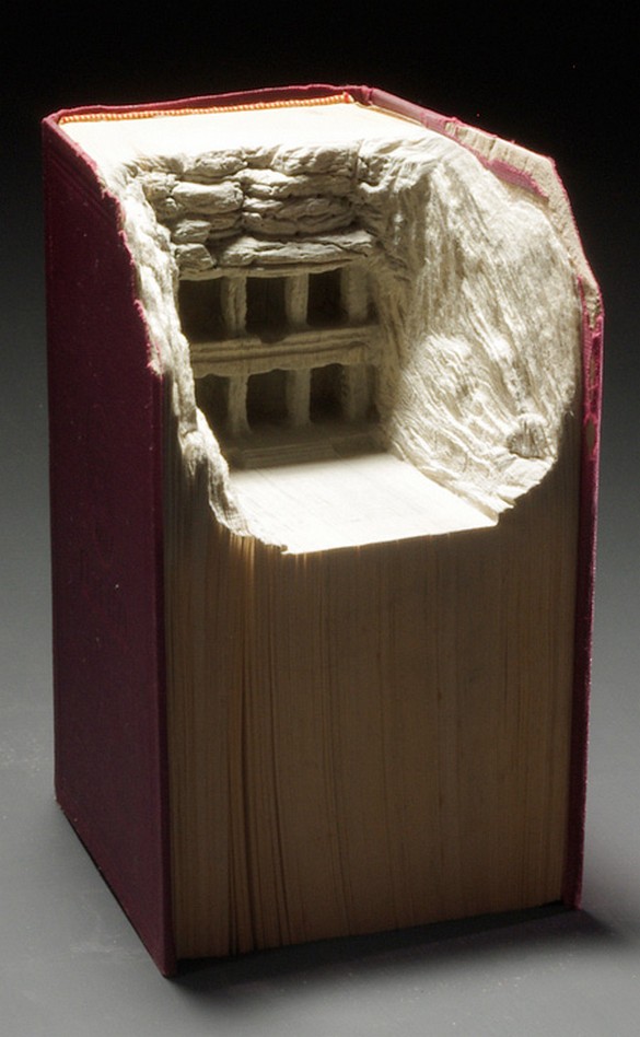 20 Amazing Book Sculptures