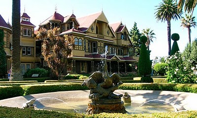 The Winchester Mystery House San Jose, Calif. Winchester was never a huge fan of blueprints. Instead, she preferred an on-the-fly design strategy, sketching rooms and architectural oddities whenever inspiration struck. Notable features include 40 bedrooms, three elevators, 47 fireplaces, 17 chimneys and 467 doorways. The house originally had seven levels, but an earthquake in 1906 collapsed three of them. Tourists now flock to the house to see its many quirks, including a staircase that leads straight to the ceiling.