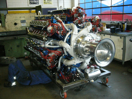 147.1 litre, 10,000 hp Zvezada M503A engine with a 126 spark plugs and a 168 valves
