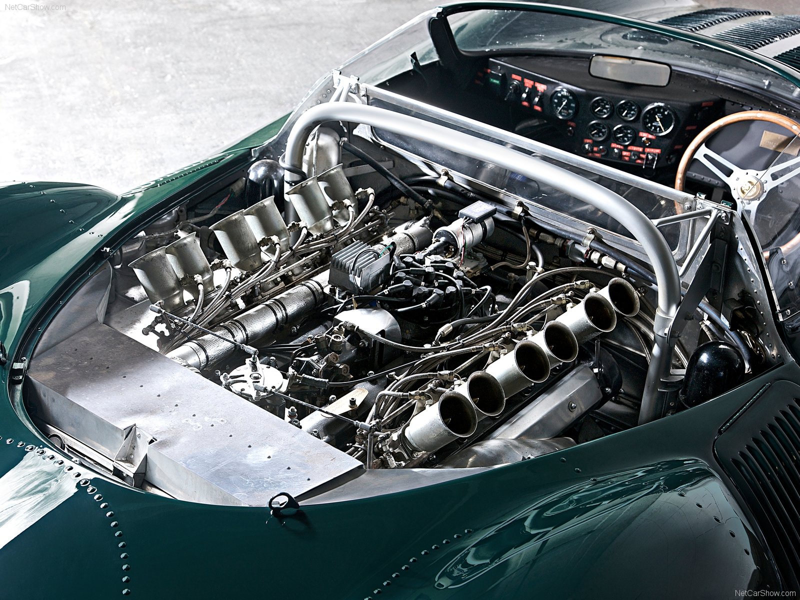 Jaguar XJ13 V12 engine