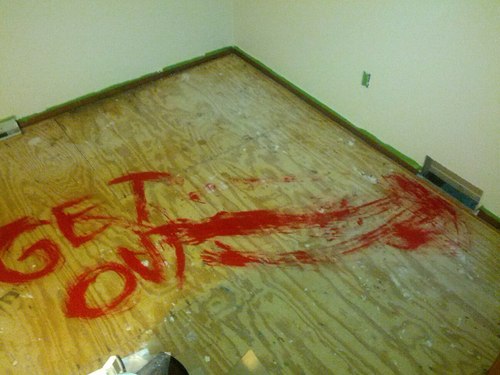 I always wanted to remove the flooring in someones house and see this haha