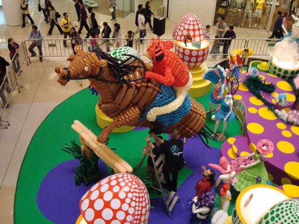 29 Crafty Balloon Sculptures