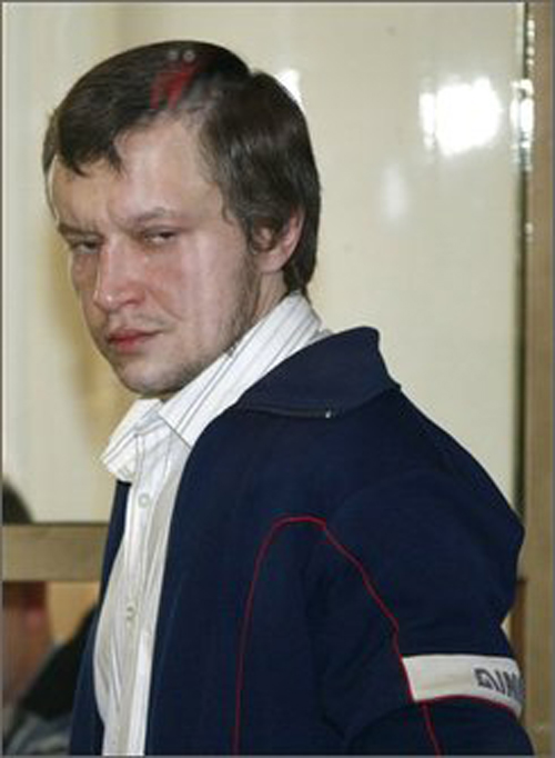 Alexander Pichushkin, proven victims: 48 (possible victims: 60)