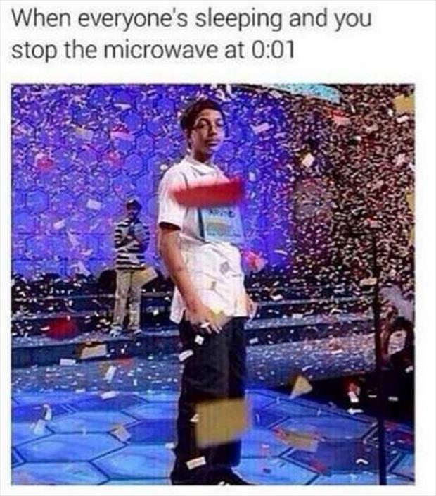 confetti kid meme - When everyone's sleeping and you stop the microwave at