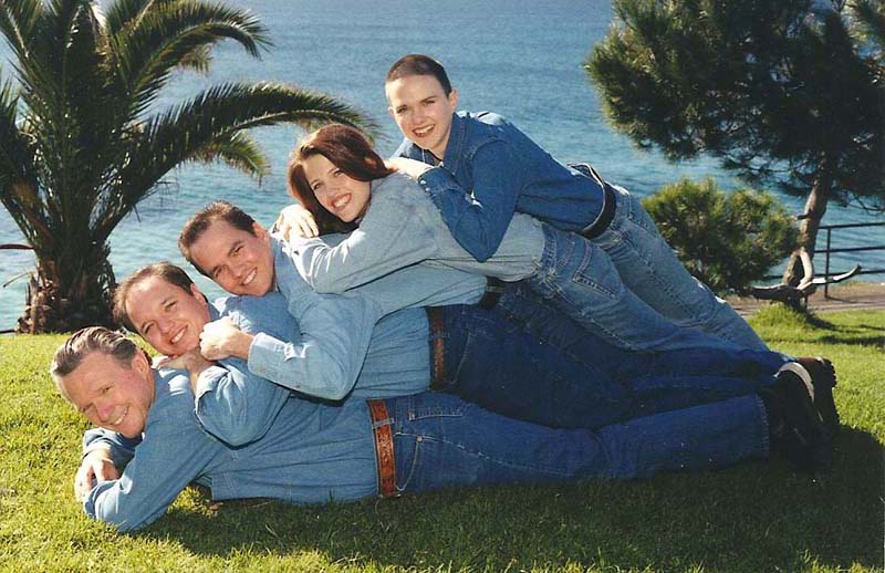 awkward family pics  - awkward family