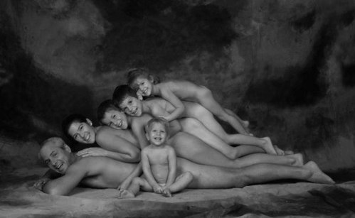 18 Awkward Family Photos