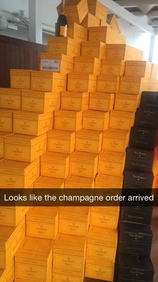 rich kid snapchat most annoying rich kid snapchats - Looks the champagne order arrived