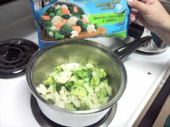 vegetarian food - Pestectly coors sau In Broccol, Cauliflowe & Carrots