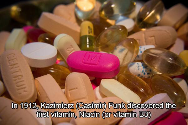 vitamin supplements - Centrum In 1912, Kazimierz Casimir Funk discovered the first vitamin, Niacin or vitamin B3