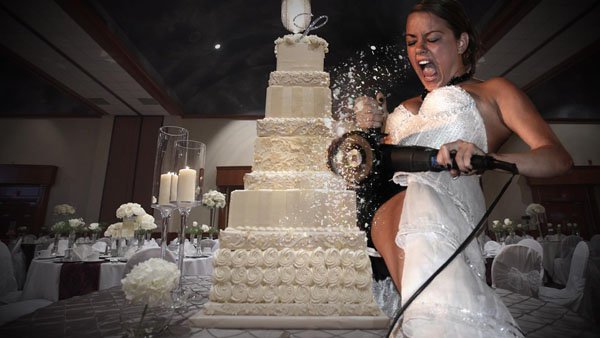 Sexy Ass Bride Cuts Off Her Chastity Belt And The Internet Responds!