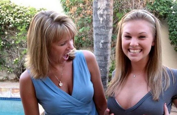 21 Perverts Who Couldn't Help But Look