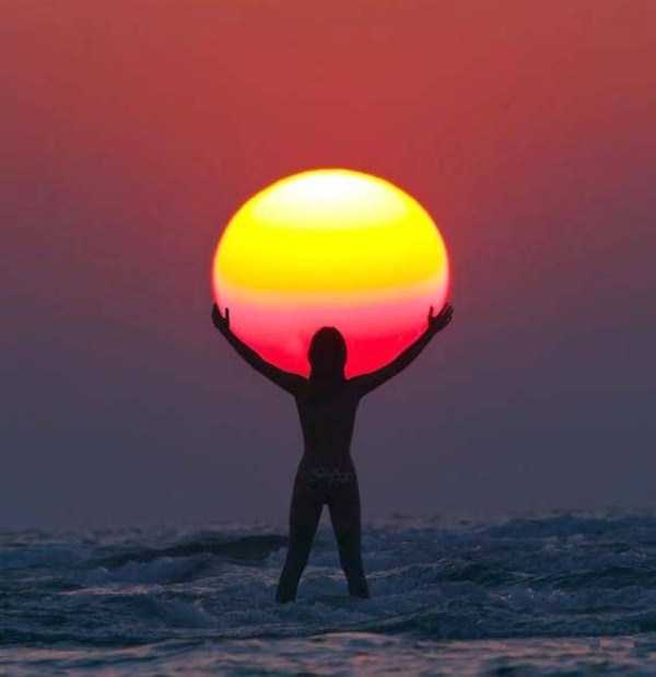 perfect timing sun silhouette photography