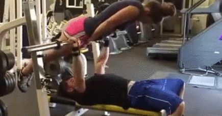 22 Excellent GIFS For Your Viewing Pleasure