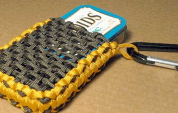 35 Amazingly Awesome Things People Made With Paracord