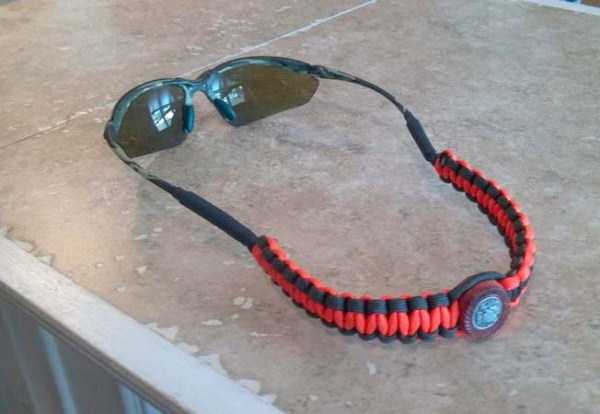 35 Amazingly Awesome Things People Made With Paracord