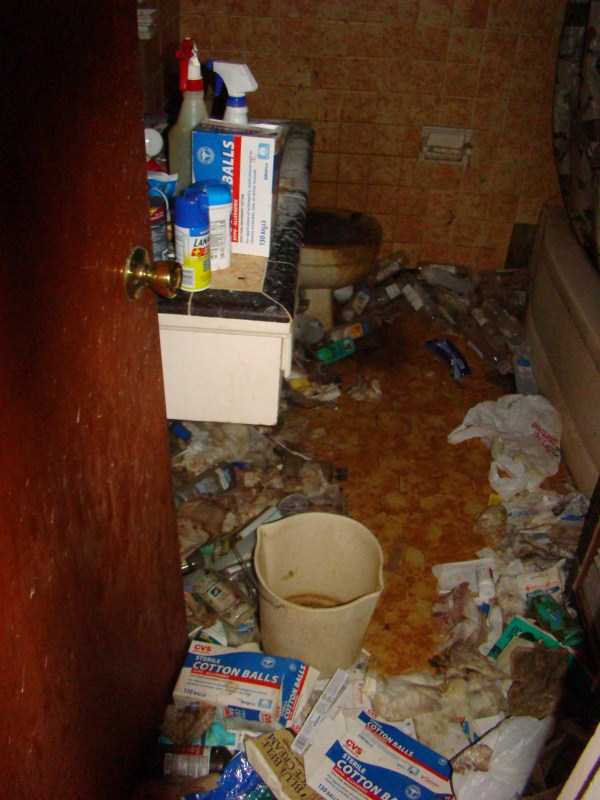 Man Inherits His Hoarding Uncles Home After He Died