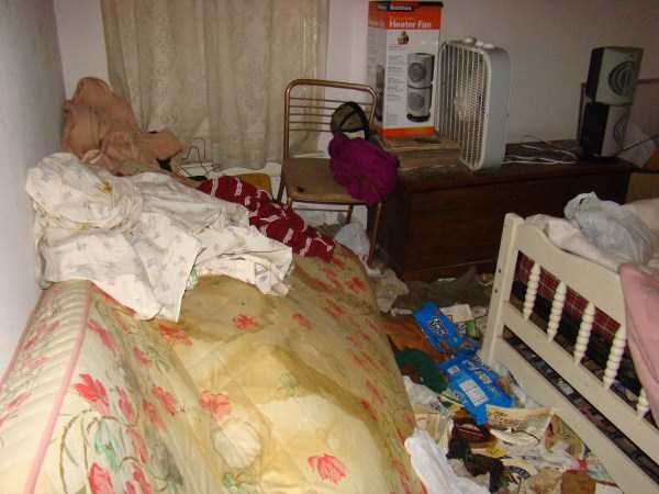 Man Inherits His Hoarding Uncles Home After He Died