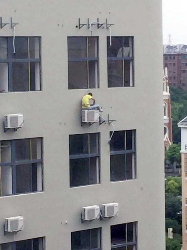 34 People That Have No Regards Towards Safety