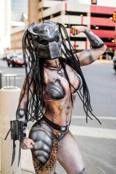 Sexy predator cosplay.