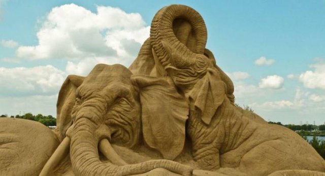 random pic sand sculpture